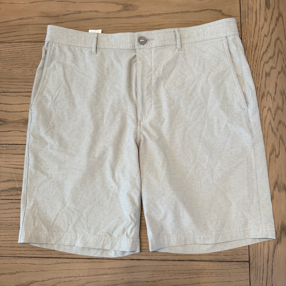 PGA Tour Gray Flat Front Shorts Tailored Fit